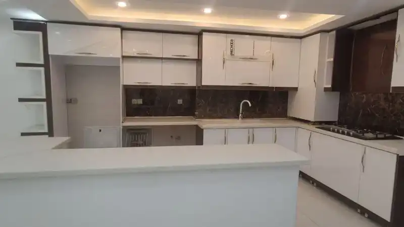 ۱۳۰متری، ۳خواب، تکمیل، شبان