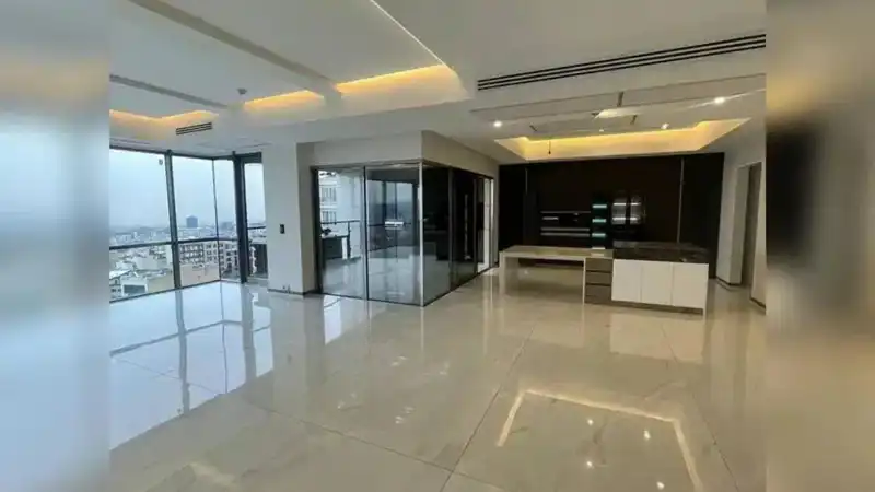۴۰۰ متر نوساز، ۴ خواب‌ فول‌ مستر، ویو ابدی‌ باغ،‌ متریال VIP