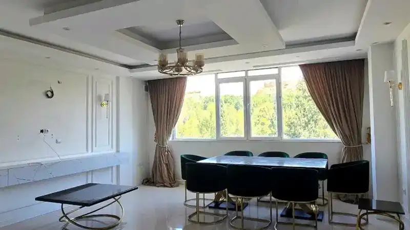۱۸۰ متر، ۳ خواب، صفر، حیاط اختصاصی، تک واحدی