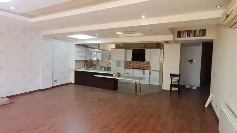 عفیف‌آباد، ۳ خواب،  مستر، ۲۲۰ متر، جنوبی