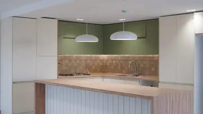 280متر، 4خواب، 2مستر، تک واحدی، تراس قابل چیدمان، زرهی