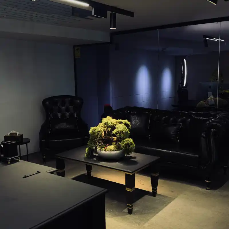 اتاق مذاکره و قرارداد Royal